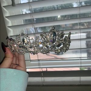 Diamond crown